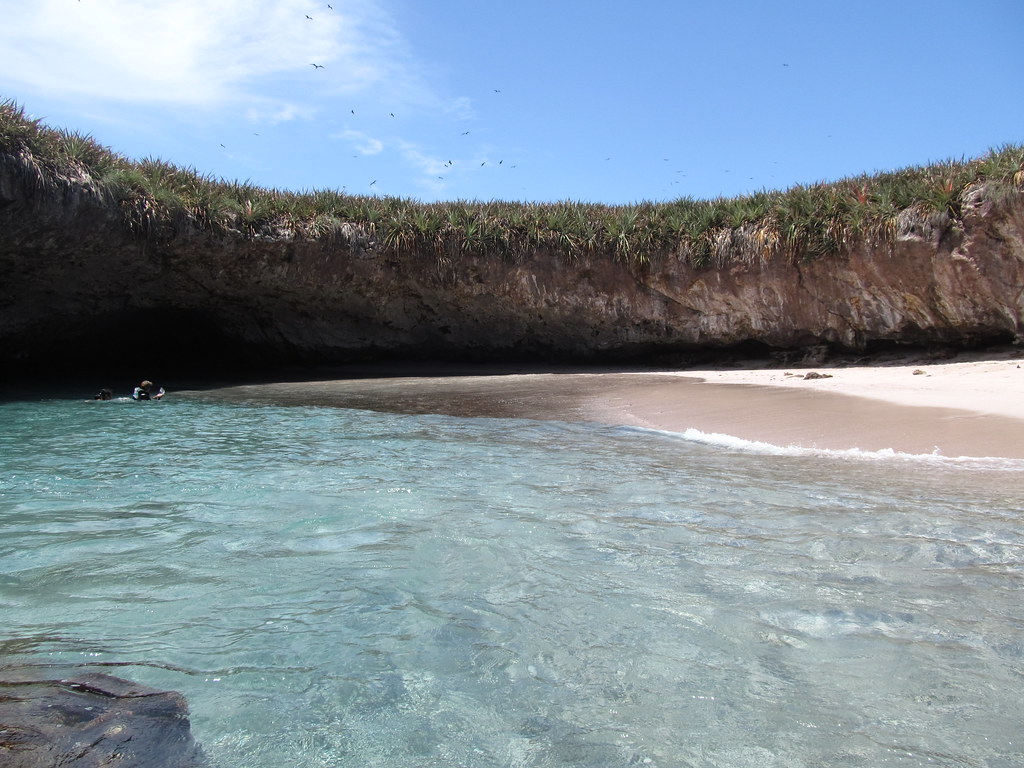 Playa Escondida, Islas Marietas